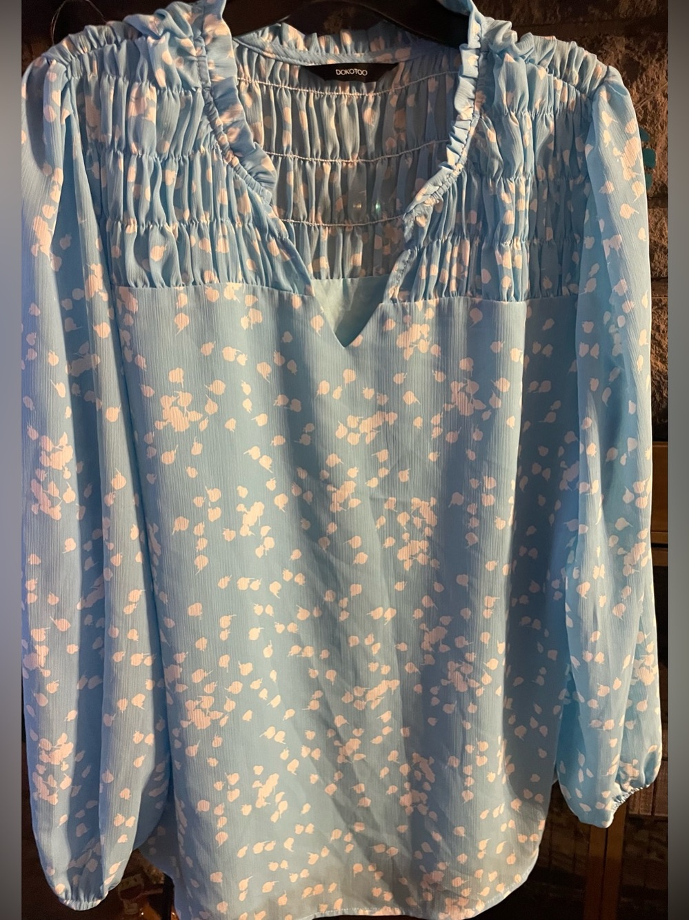 DOKOTOO BLUE & WHITE POLKA DOT/FLORAL BLOUSE SIZE-Large